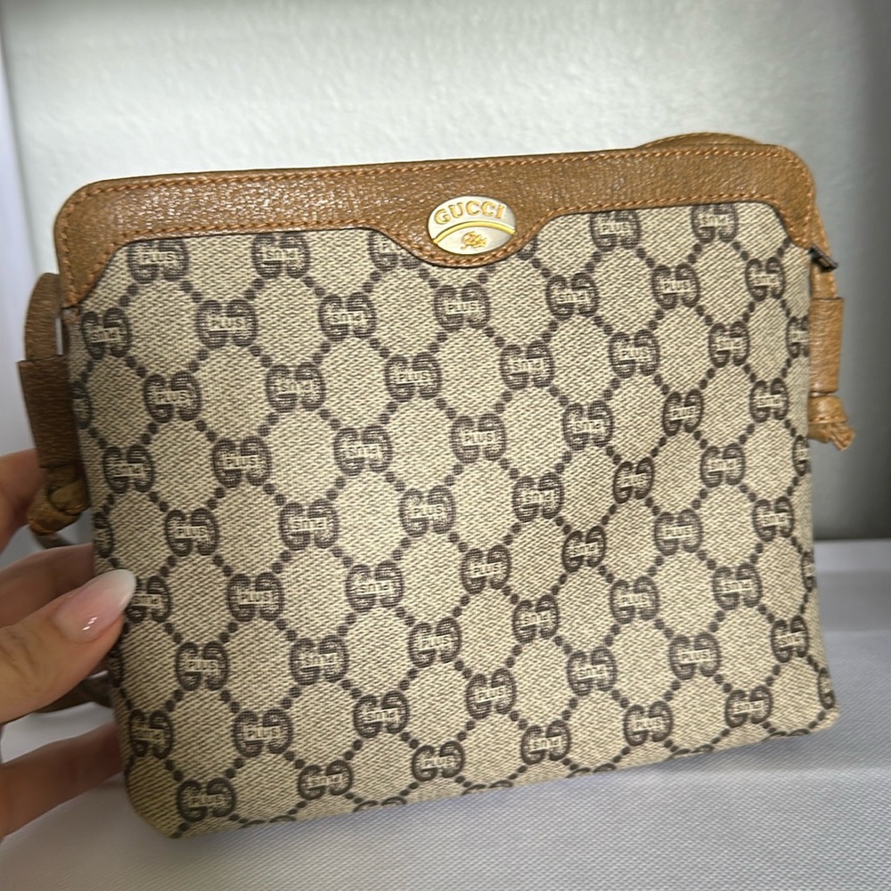GUCCI GG Plus Canvas Tote Bag Beige Auth am3302